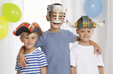 folia Kinderhüte-Set ABENTEUER, aus Pappe, weiß