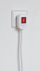 Brennenstuhl 1155350210 Vario Power Steckdosenleiste mit USB-Ladefunktion 5-fach weiß, 1,4m H05VV-F 3G1,5