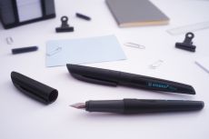 Füller - STABILO Flow ACTIVE in schwarz - Einzelstift - inklusive Patrone