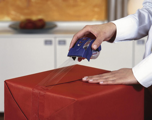 tesapack Verpackungsklebeband + Einweg-Handabroller