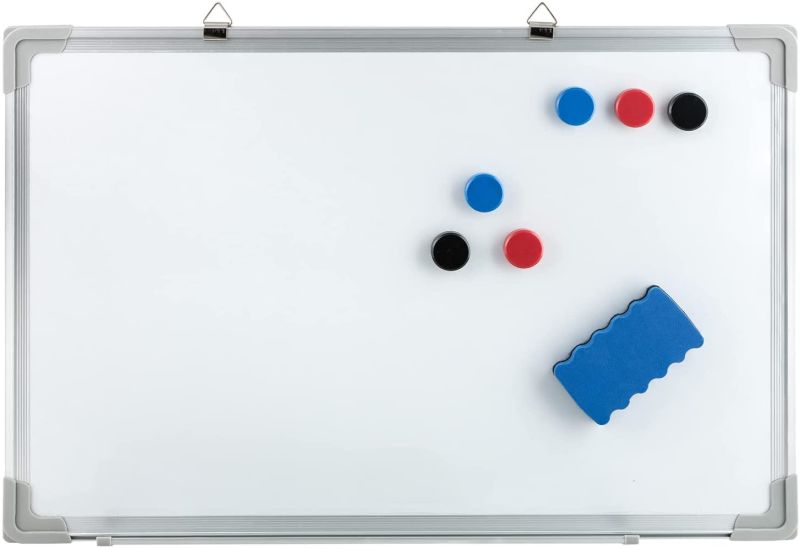 Idena 10414 - Whiteboard mit Alurahmen, ca. 40 x 60 cm groß, inklusive 6 Magnete und Schwamm, zur Wandmontage geeignet, ideal für Büro und zu Hause, ohne Maker