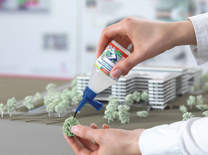 tesa ecoLogo Vielzweckkleber, in Kunststoff-Flasche, 1.000 g